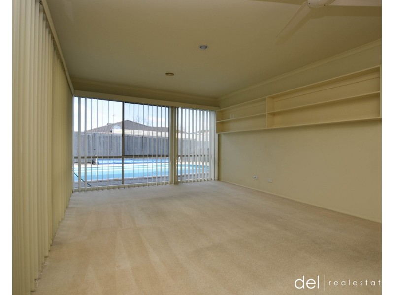 57 Streeton Way, Berwick VIC 3806