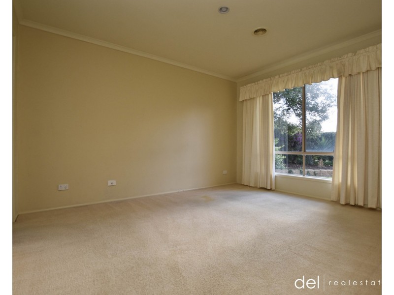 57 Streeton Way, Berwick VIC 3806