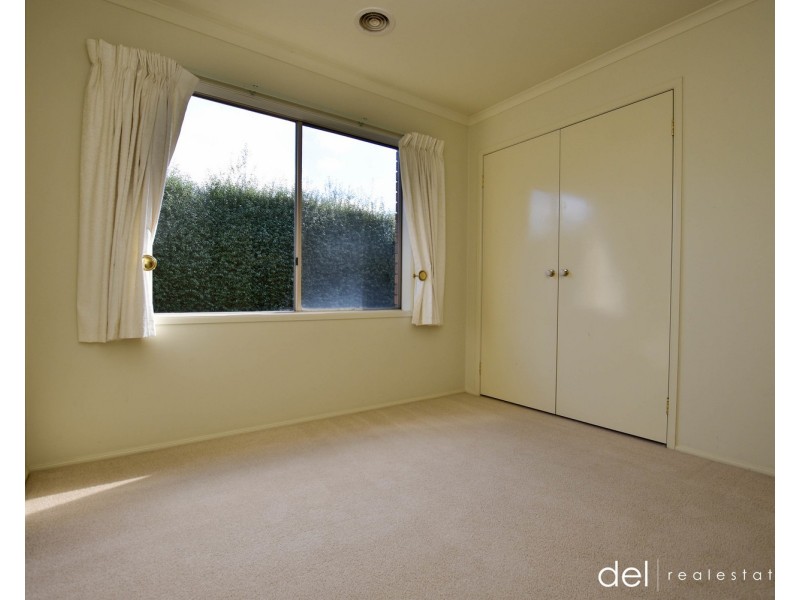 57 Streeton Way, Berwick VIC 3806