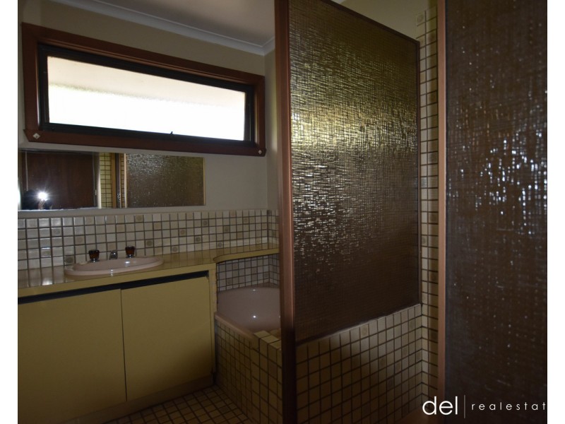 34 Burchall Grove, Dandenong North VIC 3175