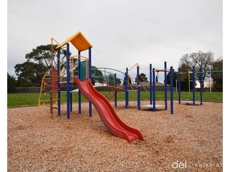 16B Rimington Court, Hampton Park VIC 3976