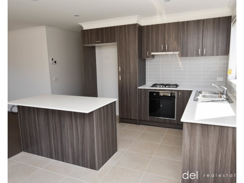 7 Naso Place, Clyde VIC 3978