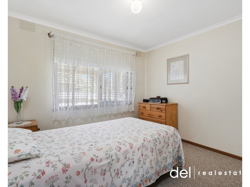 59 John Fawkner Drive, Endeavour Hills VIC 3802