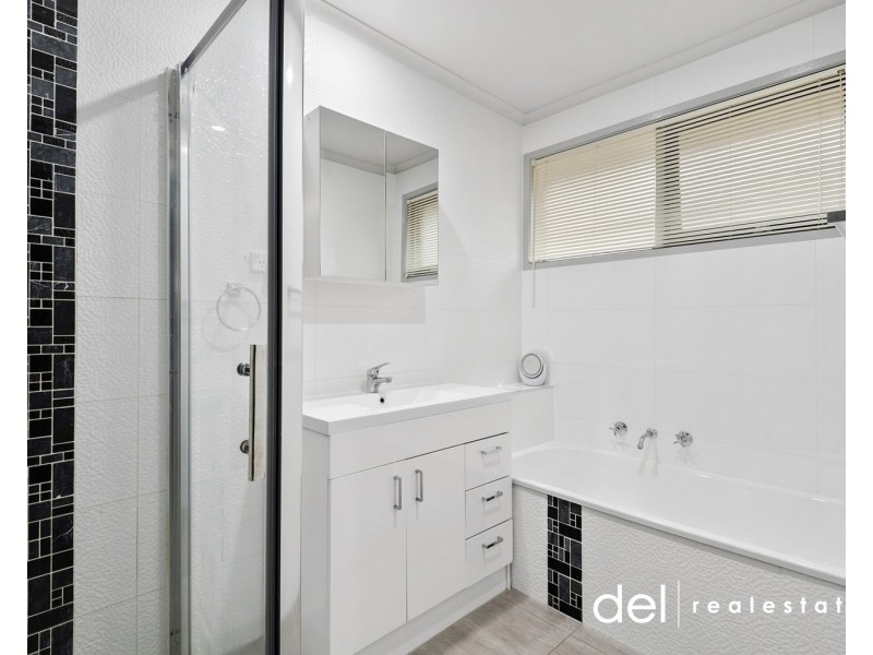 53 Springfield Crescent, Hampton Park VIC 3976