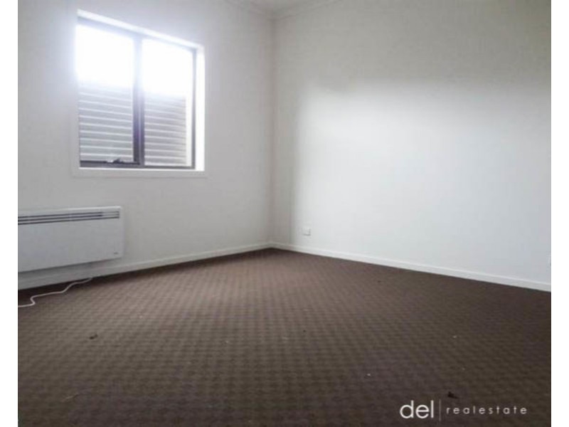 10/19 Close Avenue, Dandenong VIC 3175