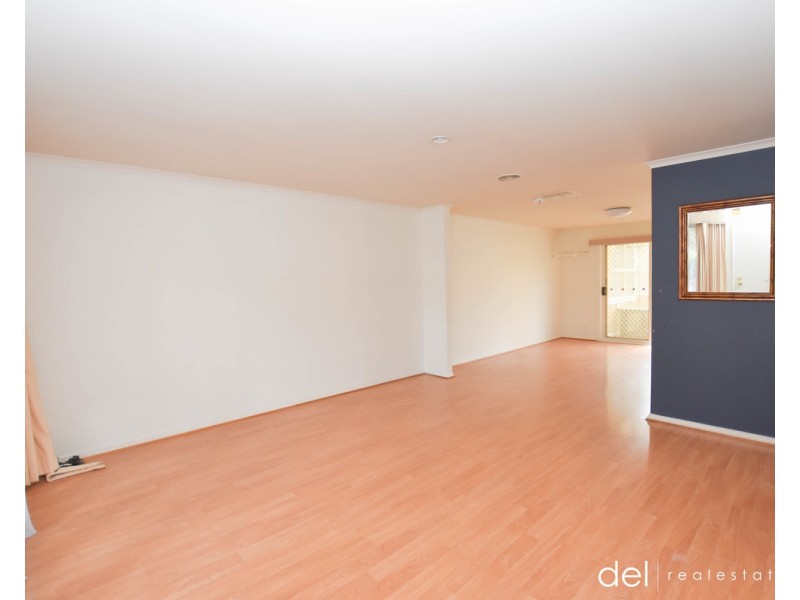 14/8 Monteith Crescent, Endeavour Hills VIC 3802