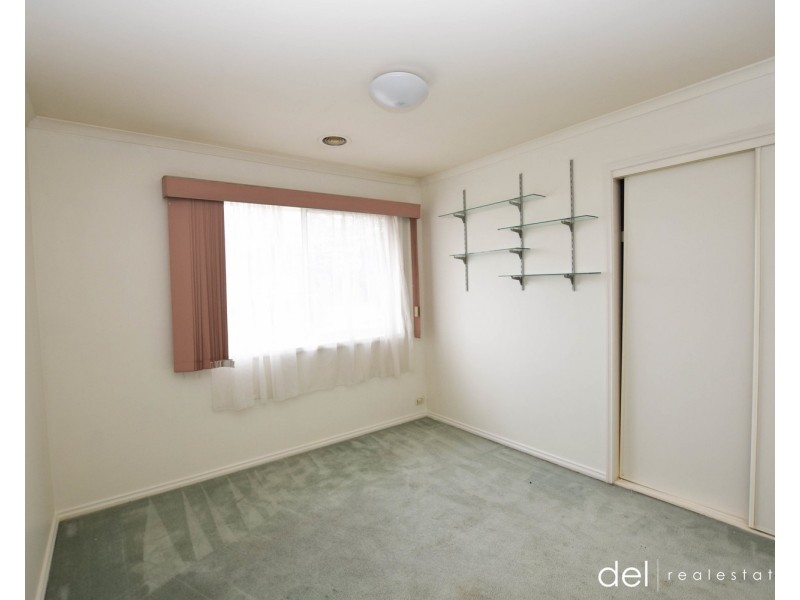 14/8 Monteith Crescent, Endeavour Hills VIC 3802