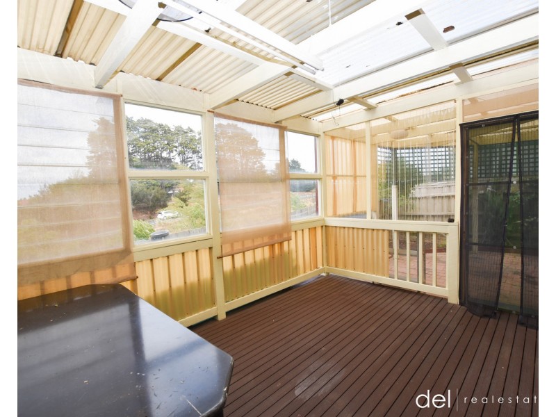 14/8 Monteith Crescent, Endeavour Hills VIC 3802