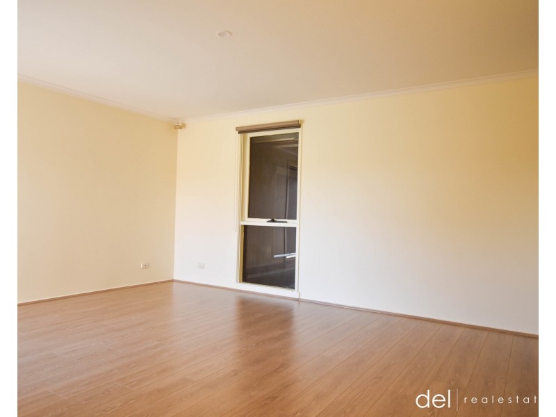 43 Gleneagles Drive, Endeavour Hills VIC 3802