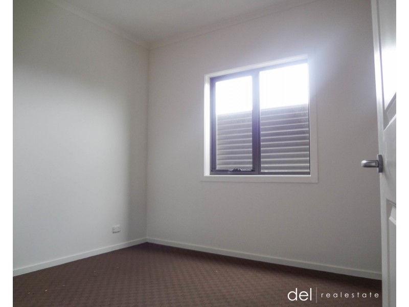 10/19 Close Avenue, Dandenong VIC 3175