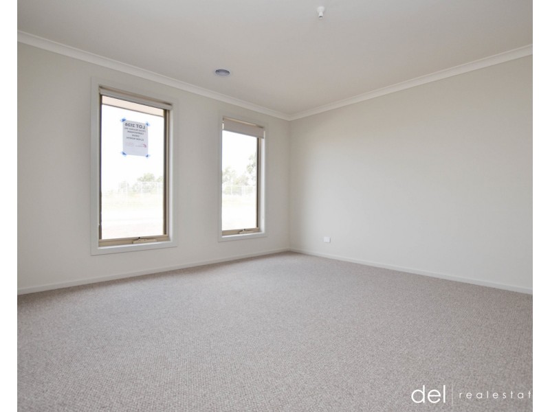 30 Carpathian Drive, Clyde VIC 3978