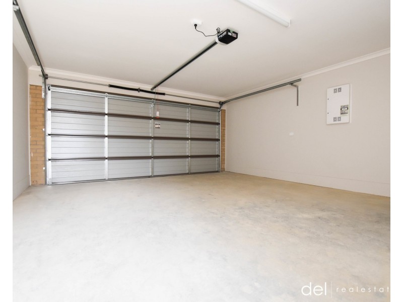 30 Carpathian Drive, Clyde VIC 3978