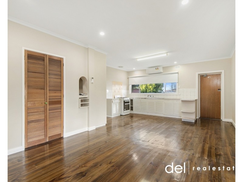 34 Curtin Crescent, Dandenong North VIC 3175