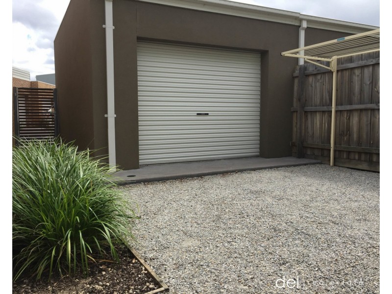 19 Alex Scott Way, Dandenong VIC 3175