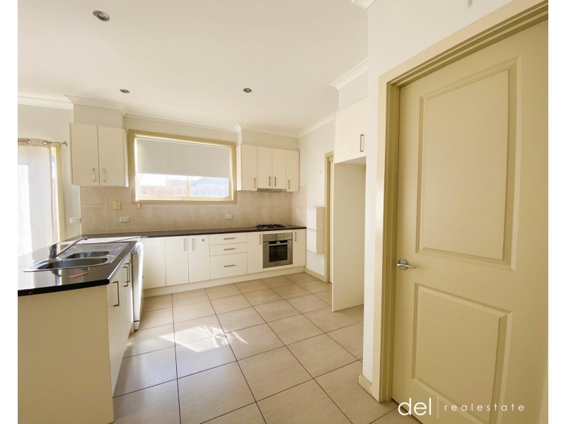 2/6 Gwenda Street, Dandenong VIC 3175