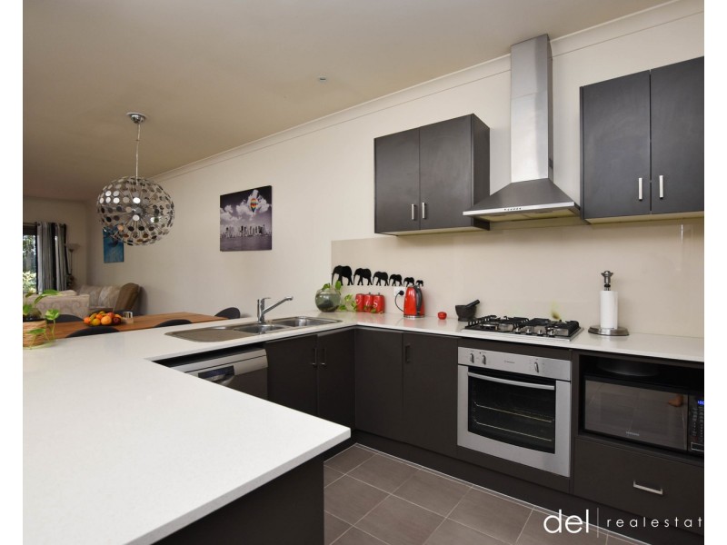 9 Landsby Lane, Dandenong VIC 3175