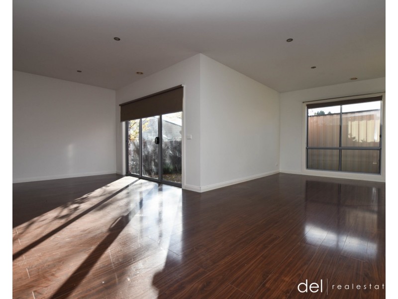 2/22 James Street, Dandenong VIC 3175