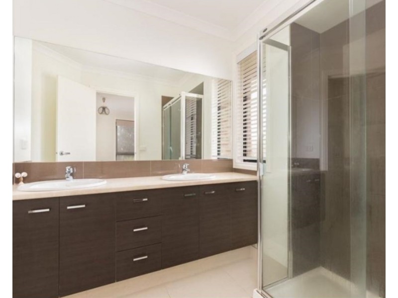 12 Whistler Drive, Berwick VIC 3806