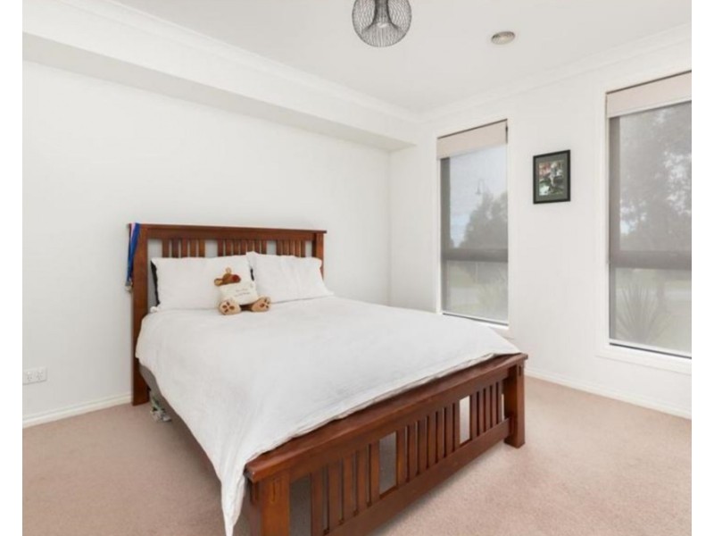 12 Whistler Drive, Berwick VIC 3806