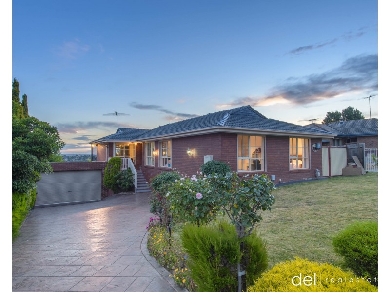 13 Oxley Way, Endeavour Hills VIC 3802