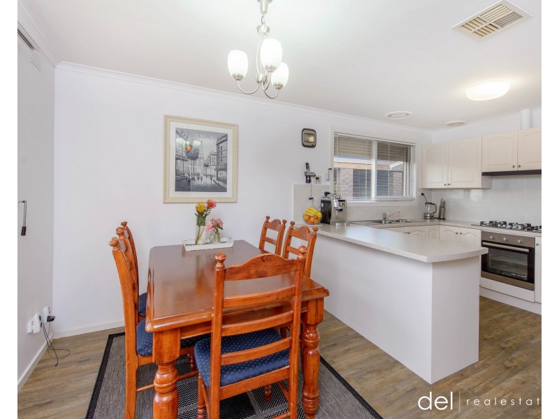 13 Oxley Way, Endeavour Hills VIC 3802