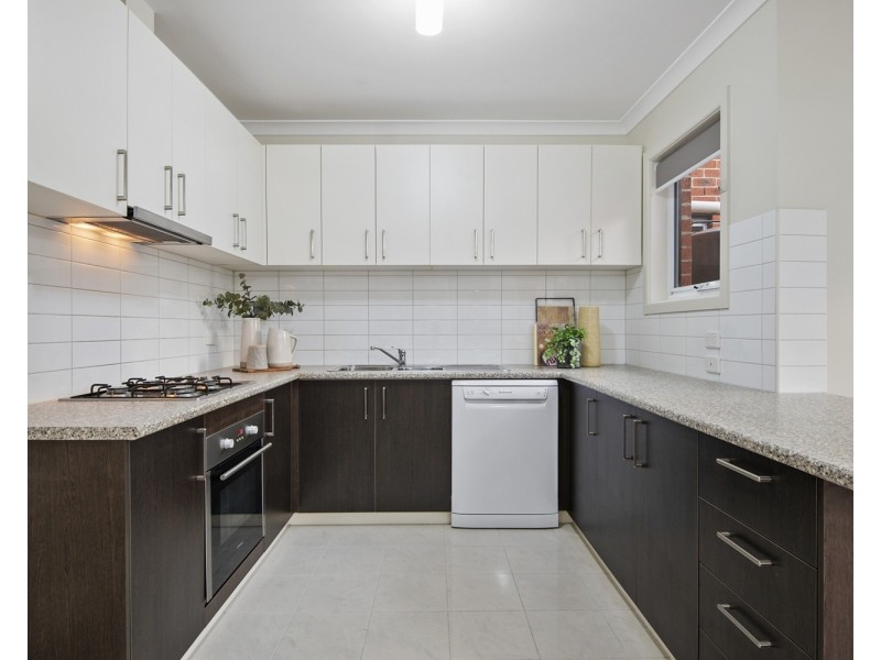 1/4 Young Road, Hallam VIC 3803