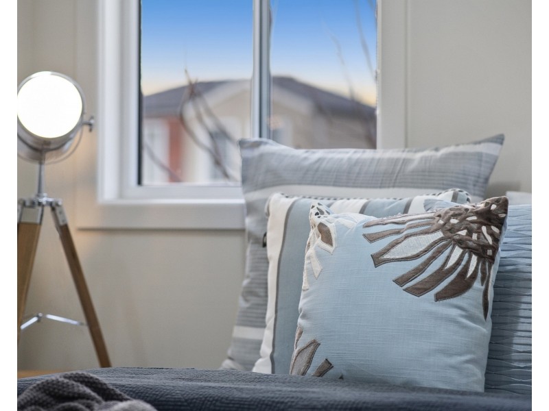 1/4 Young Road, Hallam VIC 3803