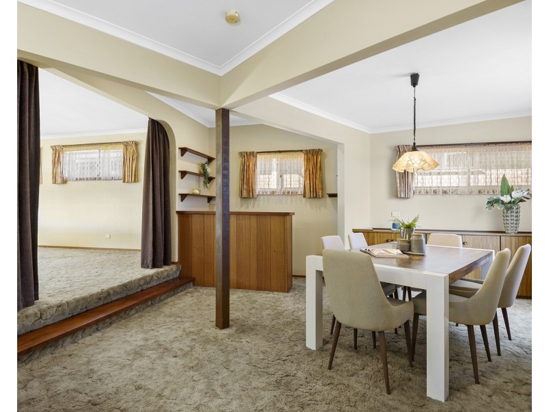 5 Tudor Crescent, Noble Park North VIC 3174