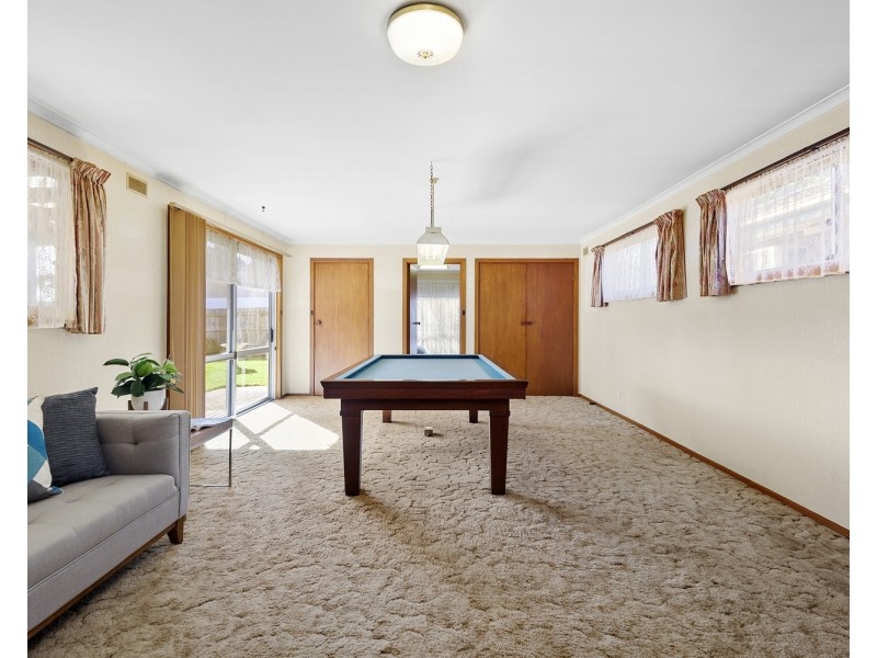 5 Tudor Crescent, Noble Park North VIC 3174