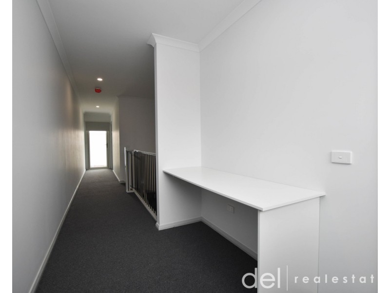4/18 Stud Road, Dandenong VIC 3175