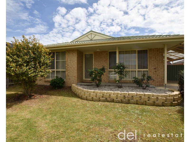 10 Darvell Court, Pakenham VIC 3810