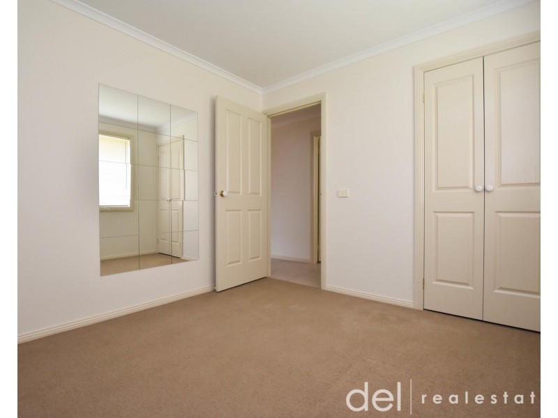 10 Darvell Court, Pakenham VIC 3810