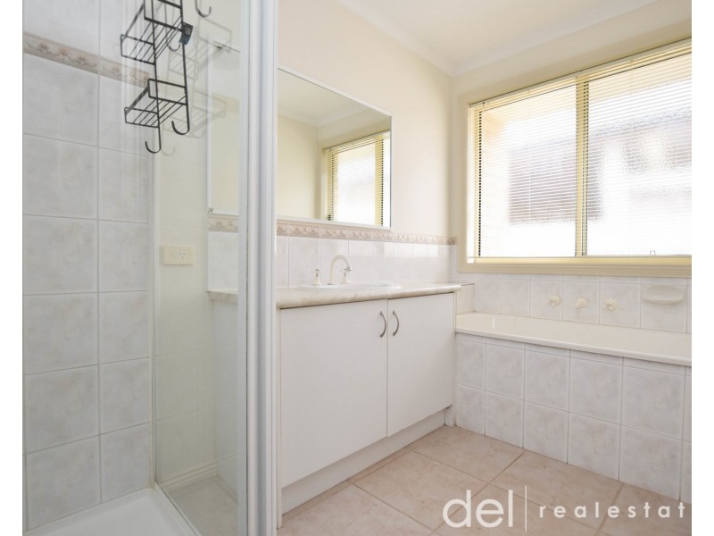 10 Darvell Court, Pakenham VIC 3810