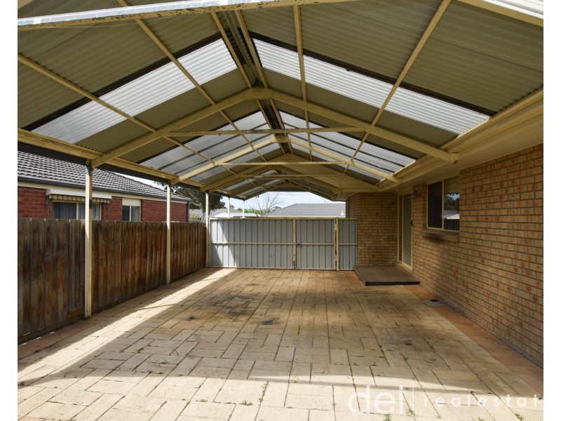 10 Darvell Court, Pakenham VIC 3810