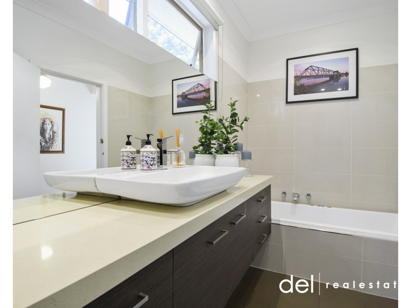 16 Holohan Place, Dandenong North VIC 3175