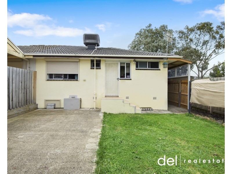1/16 Wondalga Avenue, Dandenong North VIC 3175