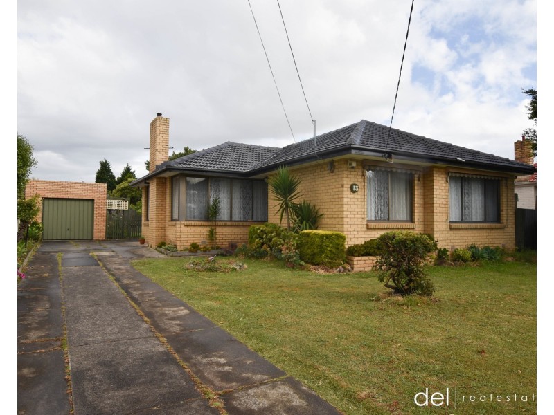 13 Leeside Street, Dandenong North VIC 3175