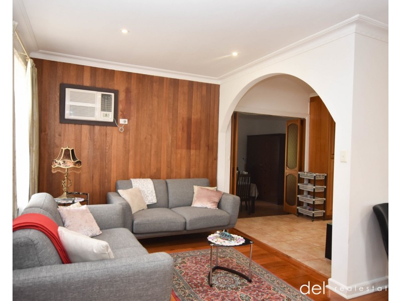 13 Leeside Street, Dandenong North VIC 3175