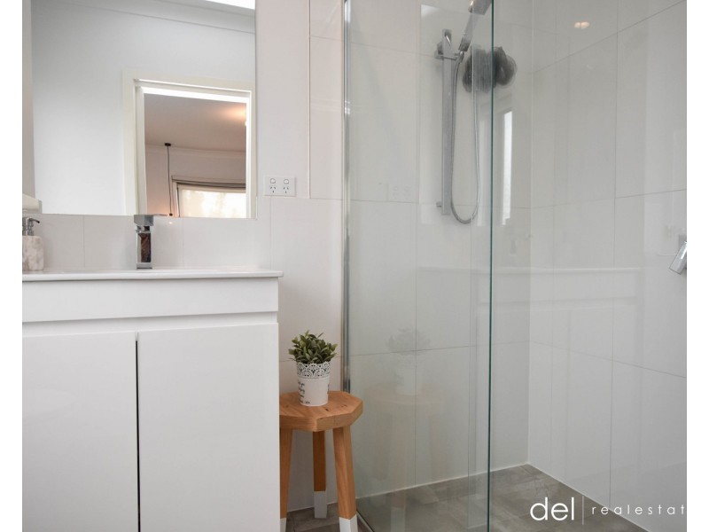 2 Burrows Avenue, Dandenong VIC 3175