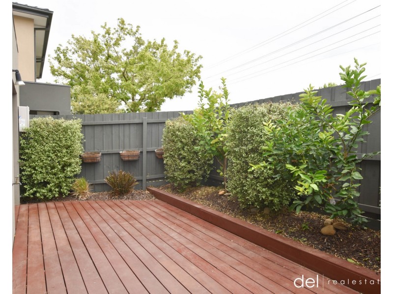 2 Burrows Avenue, Dandenong VIC 3175