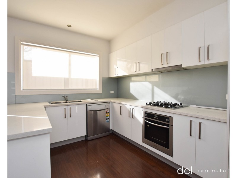 2/22 James Street, Dandenong VIC 3175