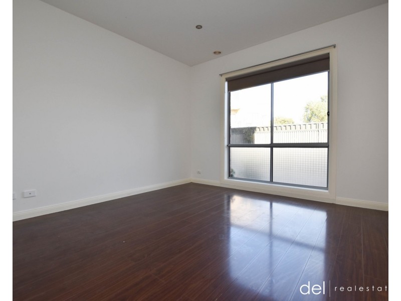 2/22 James Street, Dandenong VIC 3175