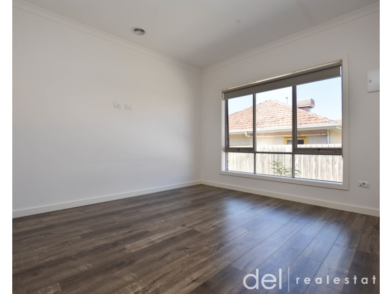 2/47 Wilma Avenue, Dandenong VIC 3175