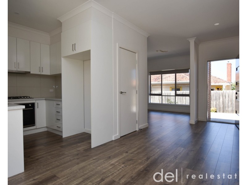 2/47 Wilma Avenue, Dandenong VIC 3175