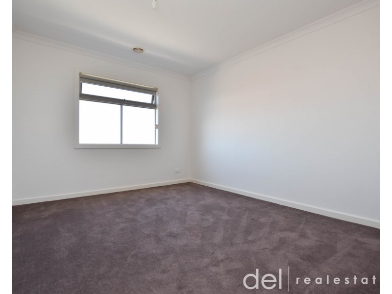 2/47 Wilma Avenue, Dandenong VIC 3175