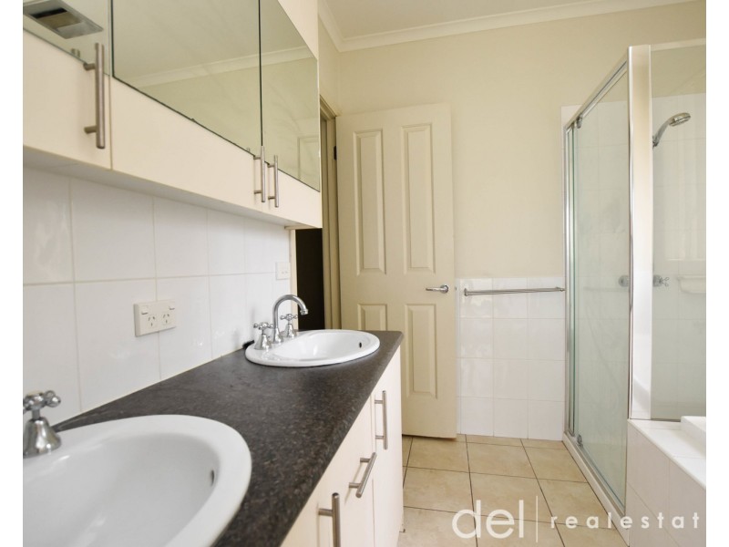 1/76 Douglas Street, Noble Park VIC 3174