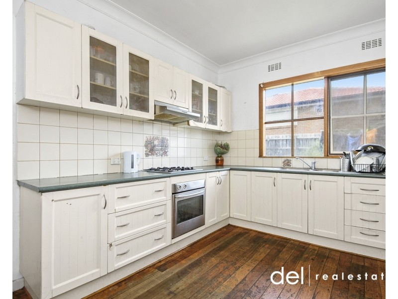 77 Doveton Avenue, Eumemmerring VIC 3177