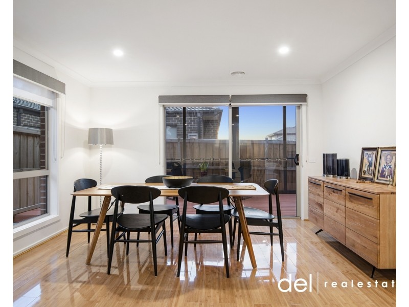 163 Thoroughbred Drive, Clyde North VIC 3978