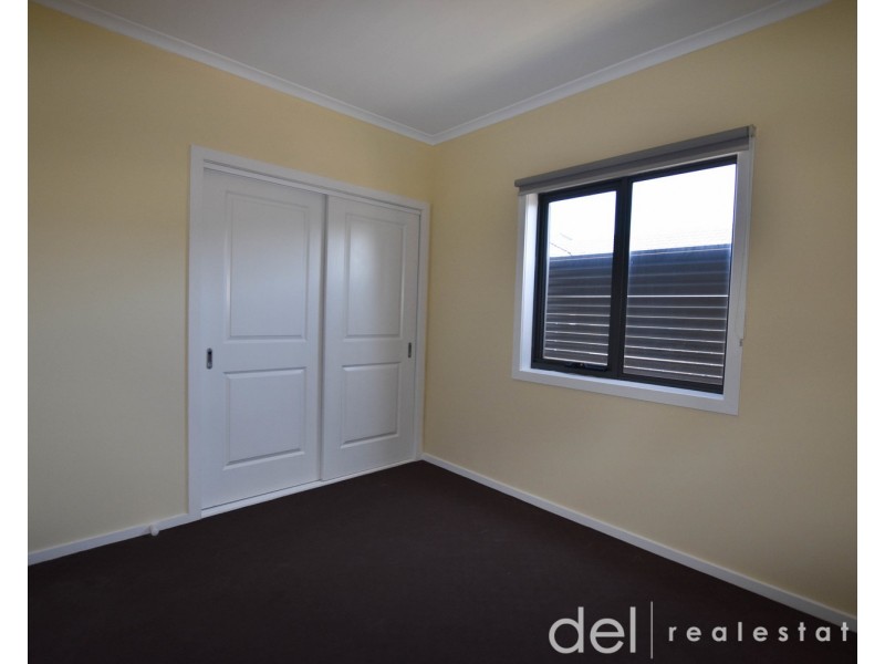 9/19 Close Avenue, Dandenong VIC 3175