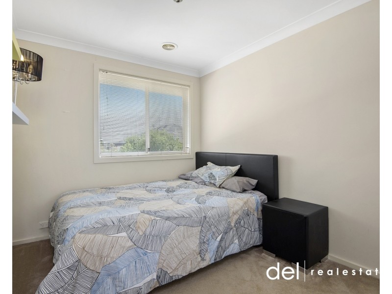 23 Manuscript Drive, Endeavour Hills VIC 3802